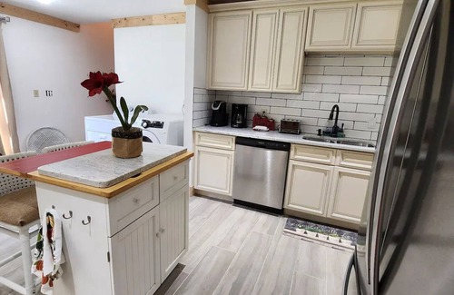 Mountville House | Peaceful Escape at Brick House - 10/10 Guest Rated Stay