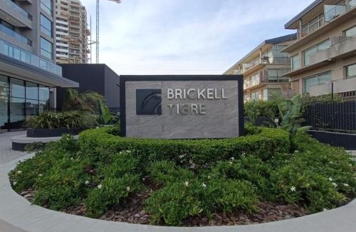 Tigre Apartment | Discover Brickell Aiby House: Family-Friendly Retreat