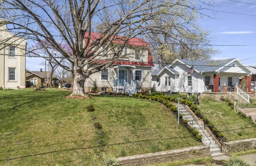 Cape Girardeau House | Elegant 1920's Dutch Colonial Revival in Downtown Cape Girardeau
