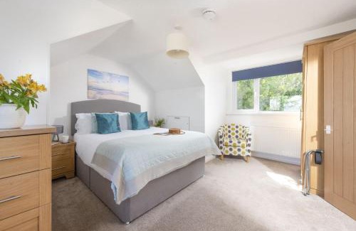 Goonhavern Apartment | Bridge Apartment: Family-Friendly Stay with High Guest Ratings