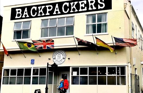 Nelson City Centre Hostel | Bridge Backpackers: Pet-Friendly Haven with Top Ratings