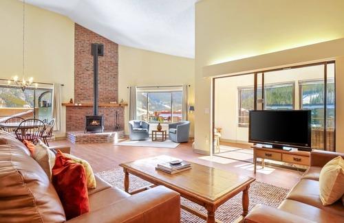 Copper Mountain Village Condo | Bridge End 3 Bedroom Condo with Loft and Family Amenities