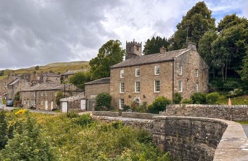 Muker House | Bridge House: A 9.5/10 Family-Friendly Getaway