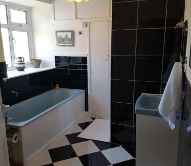 Cortober House | Bridge House - Pet and Child Friendly with 9/10 Guest Rating