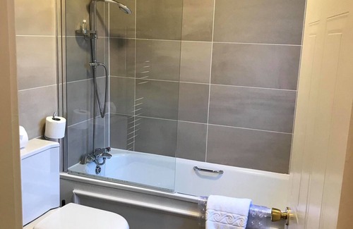 Bridge of Orchy Hotel | Experience Bridge of Orchy Hotel: Family-Friendly Retreat