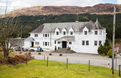 Bridge of Orchy Hotel | Bridge of Orchy Hotel: Pet-Friendly Stay with Top Amenities