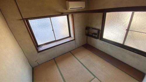 Shimonoseki House | Family-Friendly BRIDGE Share House with Hot Tub Amenities