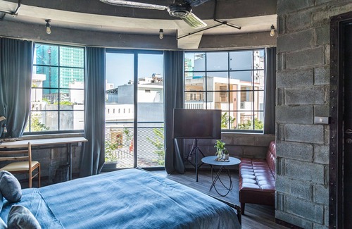 Son Tra Hotel | Experience Unmatched Comfort at Bridges Danang Boutique Hotel