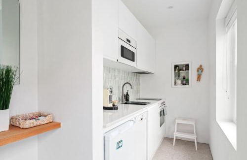 North Bondi Apartment | Bright 1-Bed Apartment in Coastal North Bondi