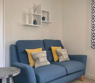 Montrose Apartment | Bright 2-Bedroom Apartment with Ocean View in Montrose