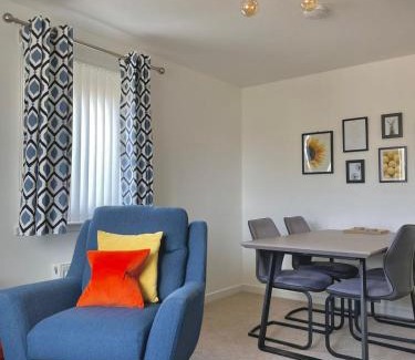 Montrose Apartment | Bright 2-Bedroom Apartment with Ocean View in Montrose