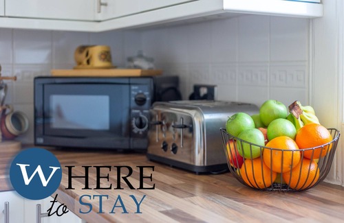 Galashiels Apartment | Bright 2-Bed Apartment in Galashiels with Breakfast Included