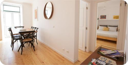 Santa Engracia Apartment | Bright 2BR w/Tagus View | By Airnest
