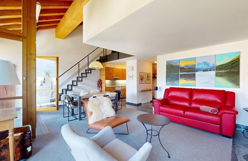 Silvaplana Apartment | Bright Lake View Apartment with Family-Friendly Amenities