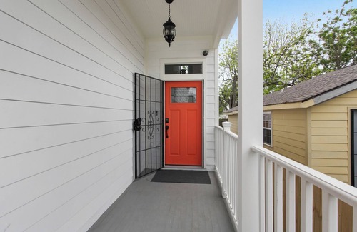 Bywater House | Bright 3BR Upper St Claude/Bywater Adjacent-2mi to French Quarter and Frenchmen