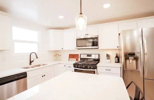 Ogden House | Bright 5-BDR Home in Ogden with Family-Friendly Amenities