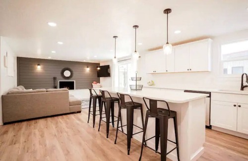 Ogden House | Bright 5-BDR Home in Ogden with Family-Friendly Amenities