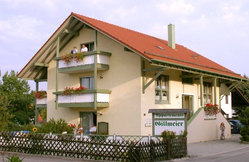 Bad Griesbach im Rottal Apartment | Inviting Apartment with Balcony, Breakfast & Perfect Rating!