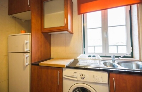 Alcantara Apartment | Convenient Alcântara Flat Near Train Station & LX Factory
