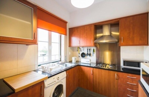 Alcantara Apartment | Convenient Alcântara Flat Near Train Station & LX Factory
