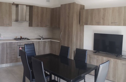 Mellieha House | Bright 2-Bedroom Apartment in Mellieha with Breakfast