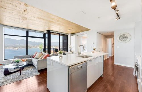 Gastown Apartment | Bright and Airy 2BR with Incredible Mountain Vista
