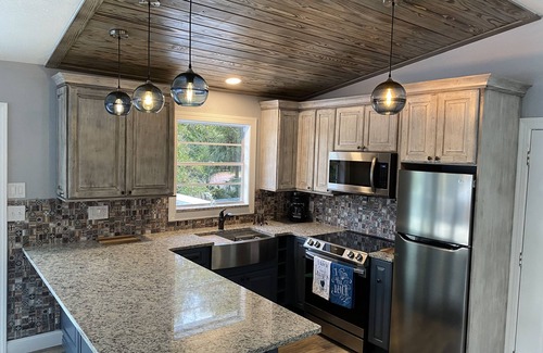 Ozona Apartment | Bright Ozona on the Gulf: 10/10 Rated with Oceanfront Bliss