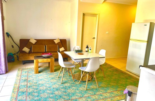 Gungahlin House | Bright 3BD House in Gungahlin with Pool & Free WiFi