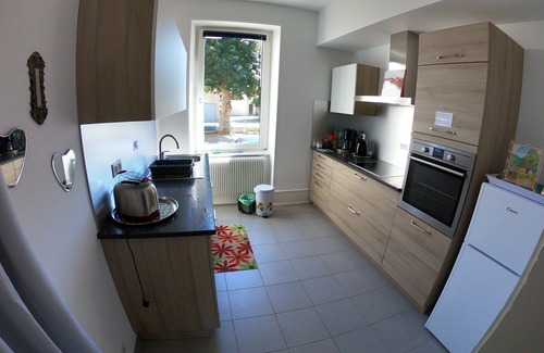 Saint Joseph/Mittelharth Apartment | Bright Apartment with Lake View Near Historic Center