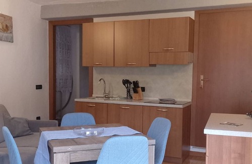 Prabione Apartment | Relaxing Oceanfront Retreat - Appartamento Acqua