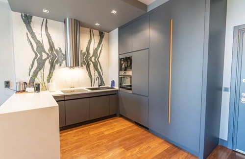 Beyoglu Apartment | Modern Apartment with Breathtaking City Views and Pool