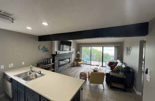 Lake of the Ozarks Condo | Lakefront Retreat with Hot Tubs, Pools & Top Ratings