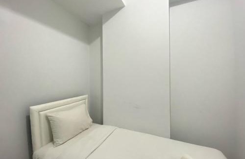 Cibaduyut Apartment | Bright and Relaxing 2BR Apartment at Mekarwangi Square Cibaduyut By Travelio