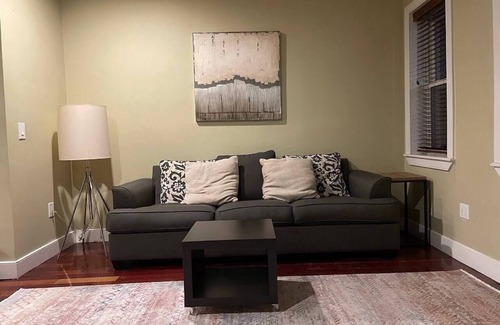 Brighton Beach Apartment | Bright and spacious 2 bed apartment in Brooklyn, NY