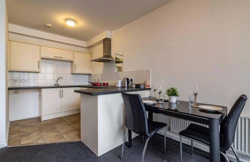 Brinsley Apartment | Bright and Inviting Apartments for Families with Pets
