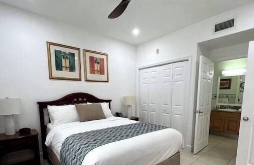 Colliers Bay Apartment | Bright and Spacious Getaway