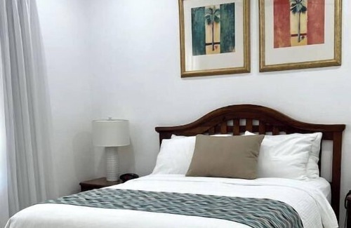Colliers Bay Apartment | Bright and Spacious Getaway