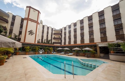 Nairobi Hotel | Bright and Spacious Room Ideal for Business Travelers w/Pool & Relaxing Spa