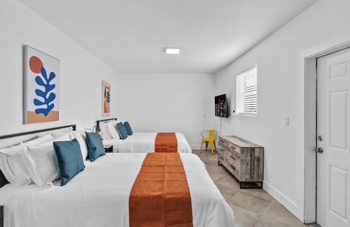 North Lauderdale House | Bright and Stylish 4BRs Home with Private Pool