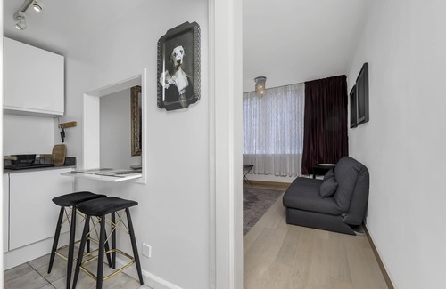 Abingdon Apartment | Stylish Kensington Apartment: 10/10 Guest Rated Comfort