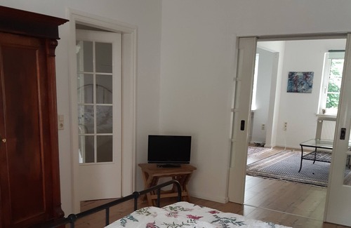 Gete Apartment | Bright Vacation Apartment with Pool, Spa & Pet Friendly