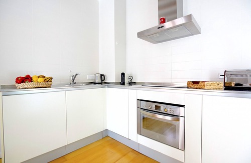 La Llotja-Born Apartment | Bright Apartment in Palma Old Town with Wifi and Balcony