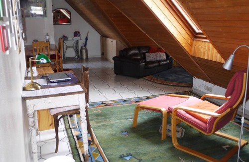 Burgaltendorf Apartment | Bright Loft-Style Apartment with Kitchen, Rated 9.4/10