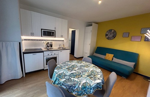 Thonon-les-Bains Apartment | Bright Apartment Near Thonon Center with Pool & Spa Access