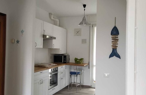 Cinquale House | Bright Oceanfront Apartment Steps from the Sea