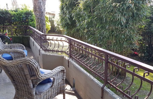 Cinquale House | Bright Oceanfront Apartment Steps from the Sea