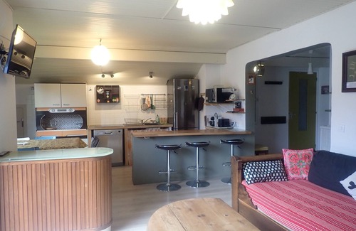 Barcelonnette Apartment | Bright Apartment with Panoramic Views in Barcelonnette