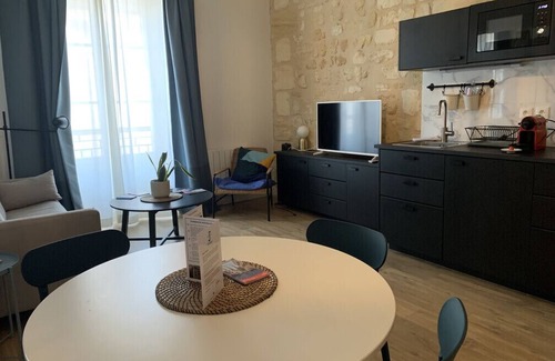 Bordeaux Sud Apartment | Bright Apartment in City Center with Spa & Family Amenities
