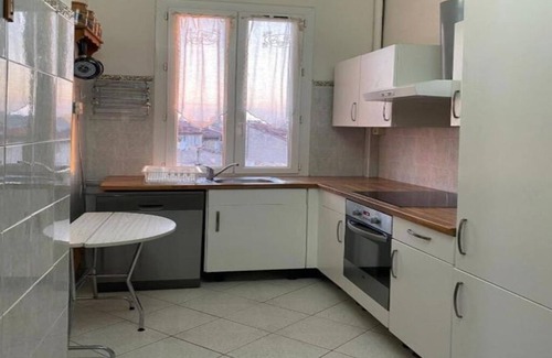 La Joliette Apartment | Bright Apartment near Gare Saint Charles – Rated 10/10!