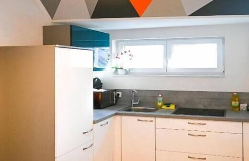 Margareten Apartment | Bright Apartment Naschmarkt: Family-Friendly & Accessible Stay